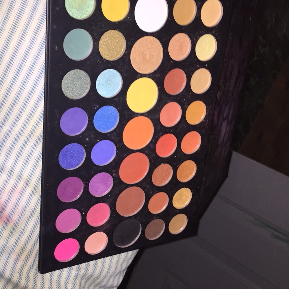 James charles pallet